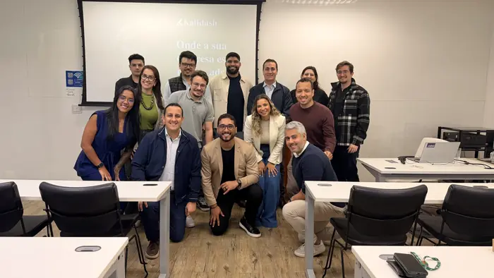 Turma de treinamento de IA da Kalidash